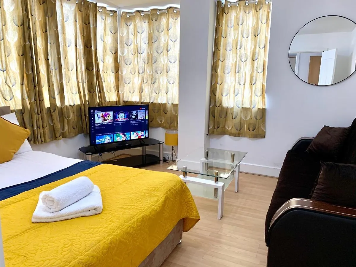 Appartement Central London 2 Bedrooms, Seperate Recption, Full Kitchen, Free Parking