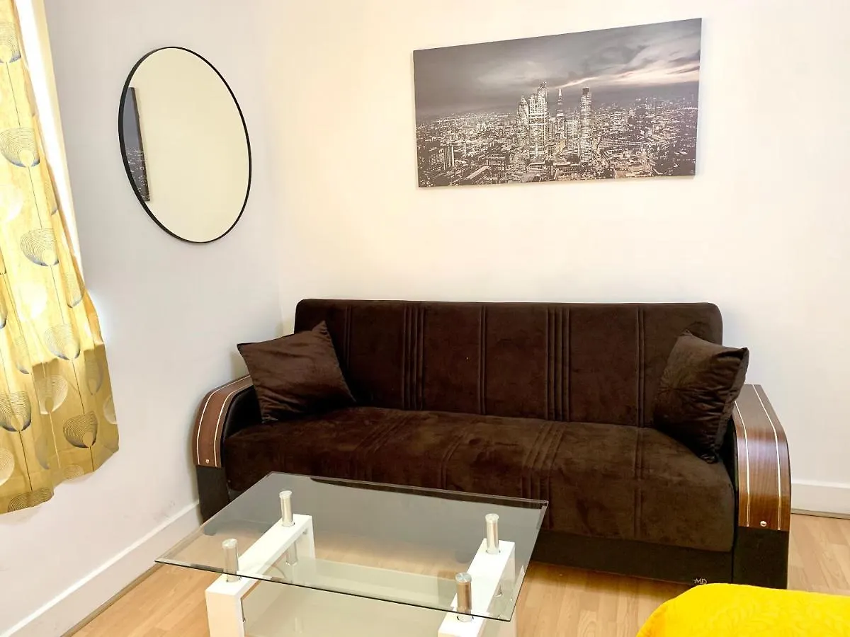 Appartement Central London 2 Bedrooms, Seperate Recption, Full Kitchen, Free Parking Royaume-Uni